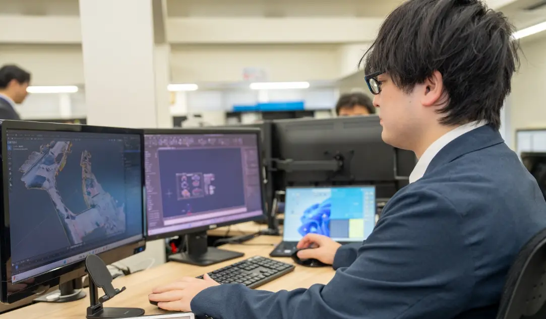 採用情報